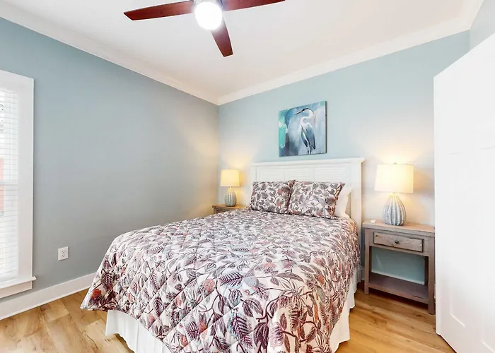 Brand-new With Covered Patio Ac W&d & Pool Access - Near Holiday home *