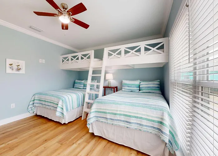 Brand-new With Covered Patio Ac W&d & Pool Access - Near Holiday home