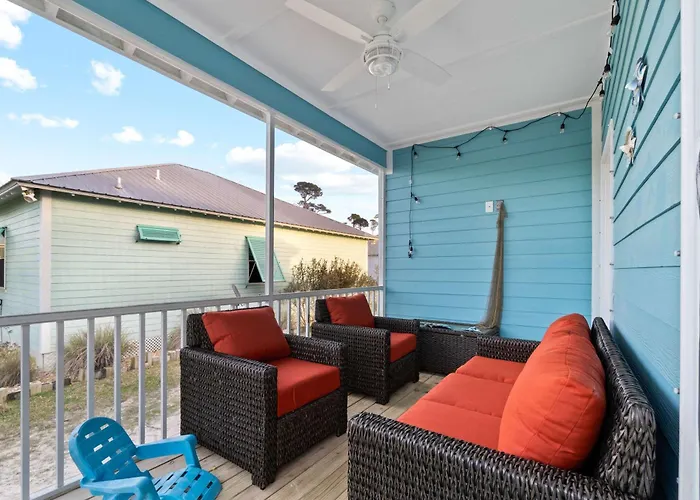 Holiday home Brand-new With Covered Patio Ac W&d & Pool Access - Near